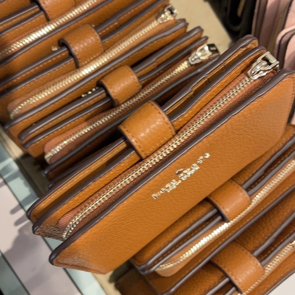 Kate Spade leila medium compartment bifold wallet - Picture 2 of 8